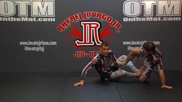 “L” Tie Snap Down No Arm Guillotine
