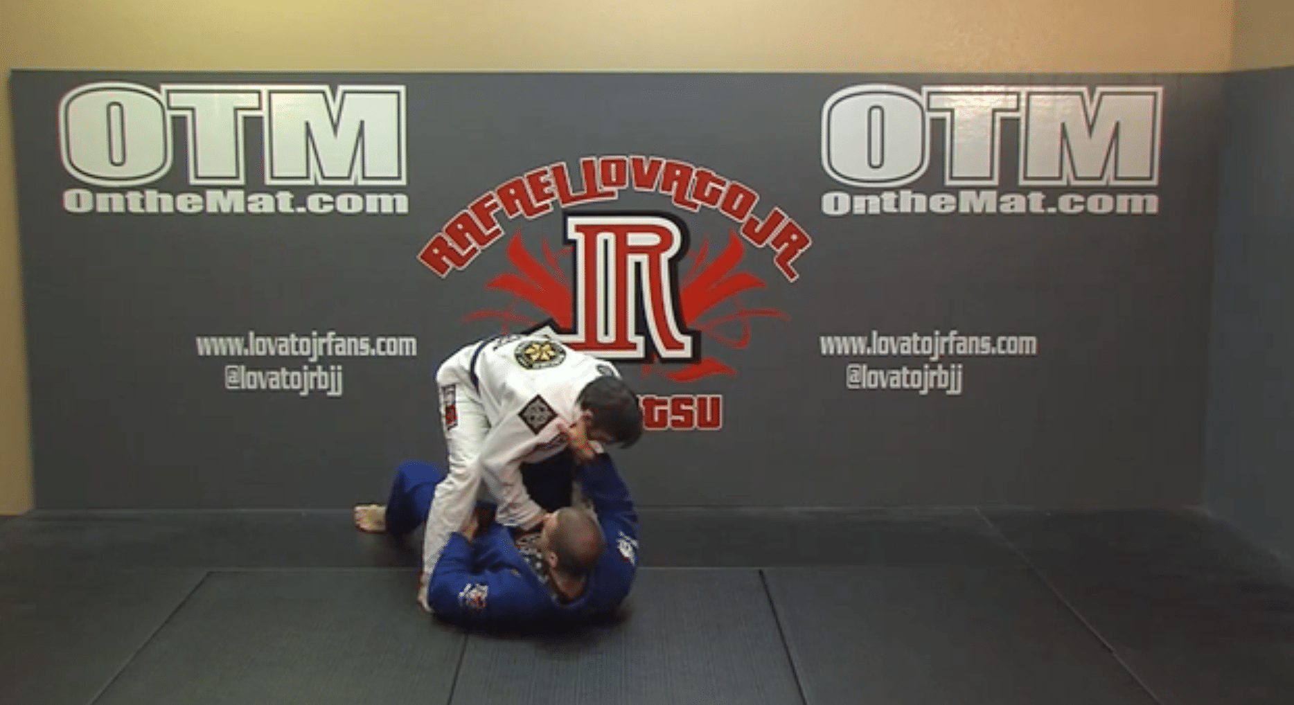 Pulling Butterfly Open Guard